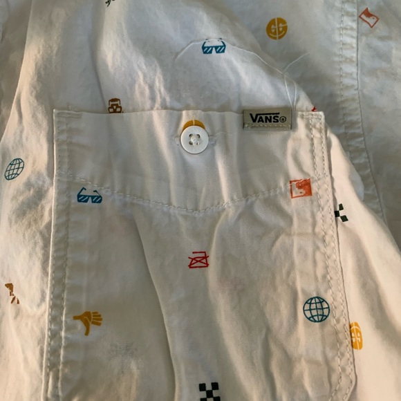Vans- size small mens short sleeve button down. Like New! - Picture 2 of 3
